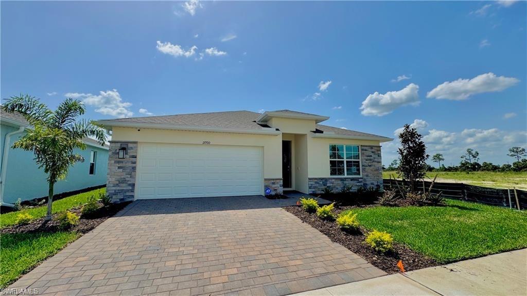 17710 Shade Tree Loop - 17710 Shade Tree Loop, Babcock Ranch, FL 33982 Luxury Property | Jose Angel Pina