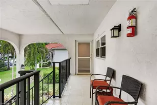 1056 Forest Lakes Dr, Naples, FL 34105 - Photo 15