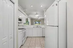 1617 Morning Sun Ln, Naples, FL 34119 - Photo 7