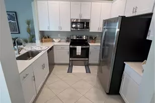 2806 Blossom Wy, Naples, FL 34120 - Photo 5