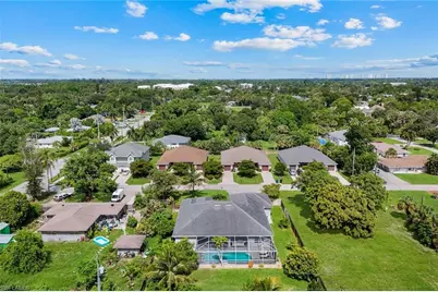 27741 S Roslin Pl, Bonita Springs, FL 34135 - Photo 37