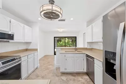 2251 Queens Way, Naples, FL 34112 - Photo 13