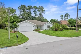 2251 Queens Way, Naples, FL 34112 - Photo 3
