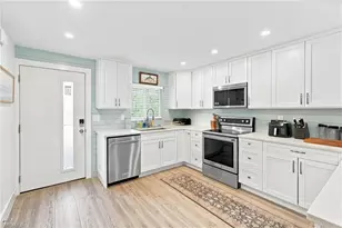 1417 Chesapeake Ave, Naples, FL 34102 - Photo 5
