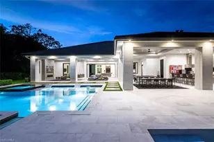 728 Carica Rd, Naples, FL 34108 - Photo 3