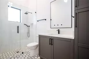 728 Carica Rd, Naples, FL 34108 - Photo 31