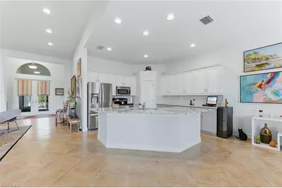 6168 Dogleg Dr, Naples, FL 34113 - Photo 11
