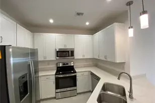 7530 Rockefeller Dr, Naples, FL 34119 - Photo 3