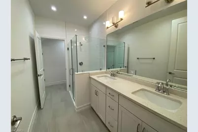 7530 Rockefeller Dr, Naples, FL 34119 - Photo 9