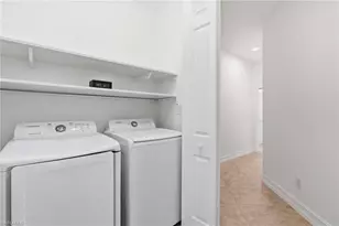 2886 Castillo Ct, Naples, FL 34109 - Photo 35