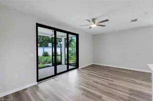 27907 Radiant Ct, Bonita Springs, FL 34135 - Photo 7