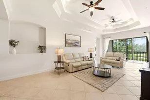 10351 Glastonbury Cir, Fort Myers, FL 33913 - Photo 5