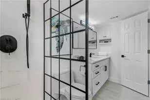 960 7th St S, Naples, FL 34102 - Photo 19