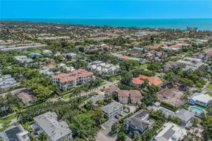 960 7th St S, Naples, FL 34102 - Photo 27