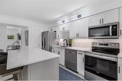 960 7th St S #105, Naples, FL 34102 - Photo 9