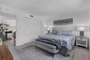 960 7th St S, Naples, FL 34102 - Photo 17