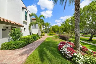 1050 6th St S, Naples, FL 34102 - Photo 29