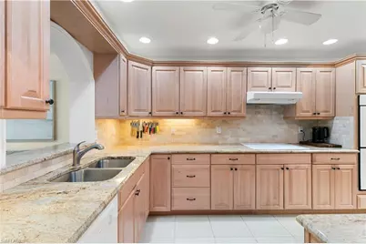 1050 6th St S #1050, Naples, FL 34102 - Photo 17