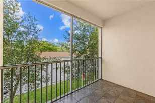 4720 St Croix Ln, Naples, FL 34109 - Photo 13