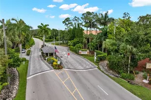 1320 Charleston Square Dr, Naples, FL 34110 - Photo 3