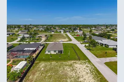 2161 NW 22nd Pl, Cape Coral, FL 33993 - Photo 31