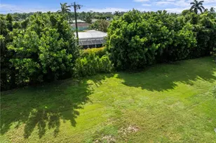 720 Teryl Rd, Naples, FL 34112 - Photo 37