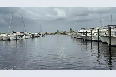 525 Newport Dr, Naples, FL 34114 - Photo 1