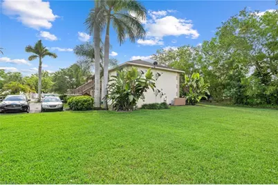 5406 16th Pl SW #E4, Naples, FL 34116 - Photo 3