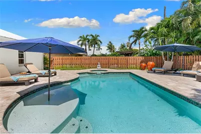580 97th Ave N, Naples, FL 34108 - Photo 3