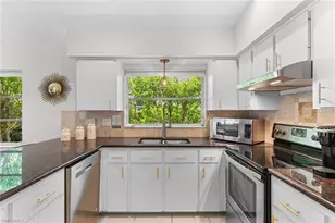580 97th Ave N, Naples, FL 34108 - Photo 5