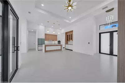329 SW 26th Pl, Cape Coral, FL 33991 - Photo 5