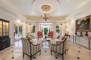 7425 Pelican Bay Blvd, Naples, FL 34108 - Photo 17
