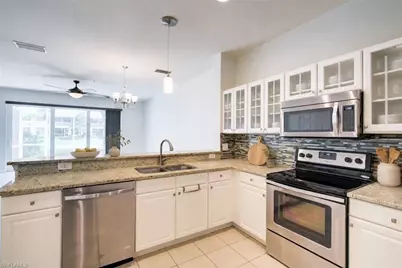 904 Hampton Cir, Naples, FL 34105 - Photo 11