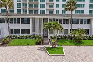 1065 Gulf Shore Blvd N, Naples, FL 34102 - Photo 25