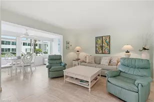 1065 Gulf Shore Blvd N, Naples, FL 34102 - Photo 7