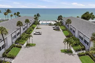 1065 Gulf Shore Blvd N, Naples, FL 34102 - Photo 31