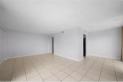 4807 Sunset Ct #405, Cape Coral, FL 33904 - Photo 5