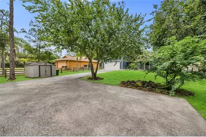 3670 6th Ave SE, Naples, FL 34117 - Photo 33