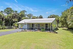 1340 14th Ave NE, Naples, FL 34120 - Photo 5