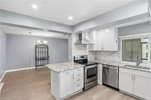 223 Pine Valley Cir, Naples, FL 34113 - Photo 23