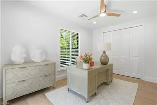 9833 Clear Lake Cir, Naples, FL 34109 - Photo 29
