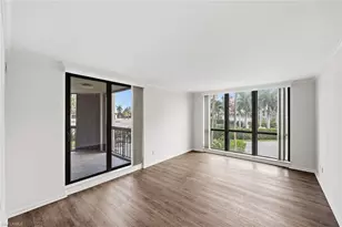 4551 Gulf Shore Blvd N, Naples, FL 34103 - Photo 23
