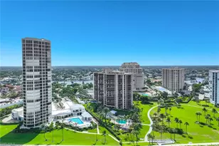 4551 Gulf Shore Blvd N, Naples, FL 34103 - Photo 5