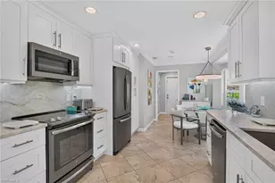 13071 Southampton Dr, Bonita Springs, FL 34135 - Photo 9
