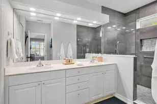 11163 Longshore Way E, Naples, FL 34119 - Photo 31