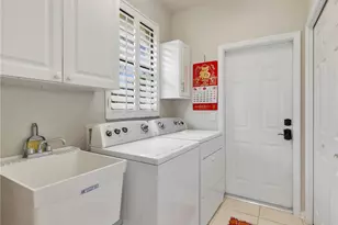 11163 Longshore Way E, Naples, FL 34119 - Photo 37