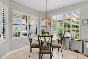 11163 Longshore Way E, Naples, FL 34119 - Photo 21