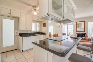 250 7th Ave S, Naples, FL 34102 - Photo 3