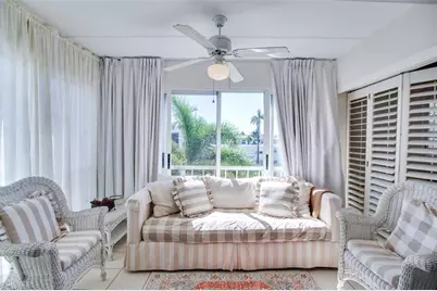 250 7th Ave S #305, Naples, FL 34102 - Photo 7
