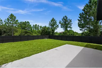 1039 Bassinger Ave S, Lehigh Acres, FL 33974 - Photo 7